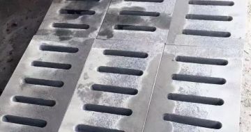 珠海 芝麻灰石材沟盖板