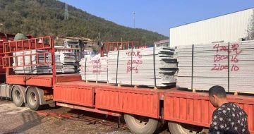 珠海 芝麻灰花岗岩光面毛板出货日常