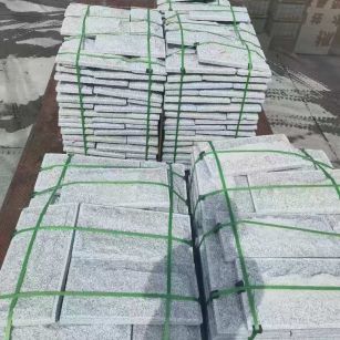 珠海 芝麻白蘑菇石装车出货