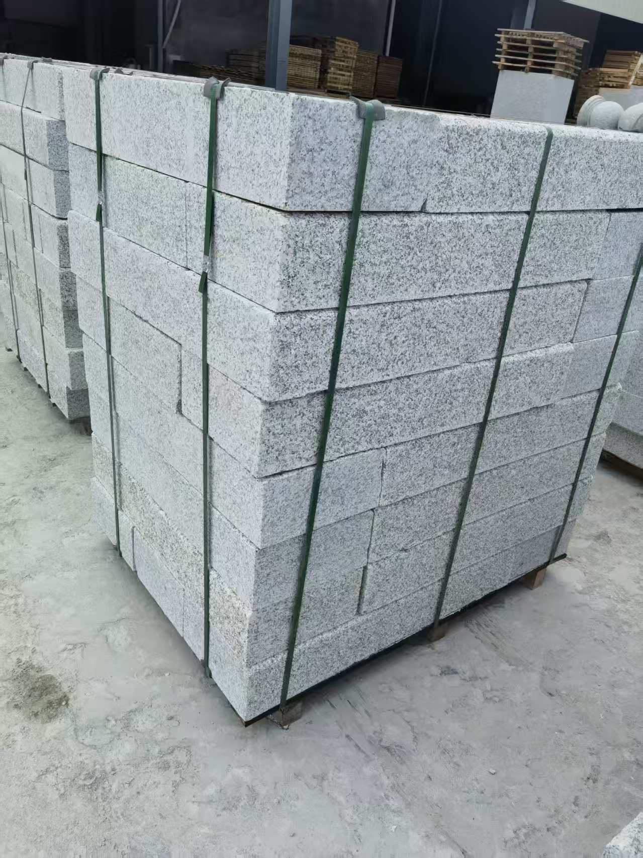 珠海 芙蓉白火烧两面路沿石