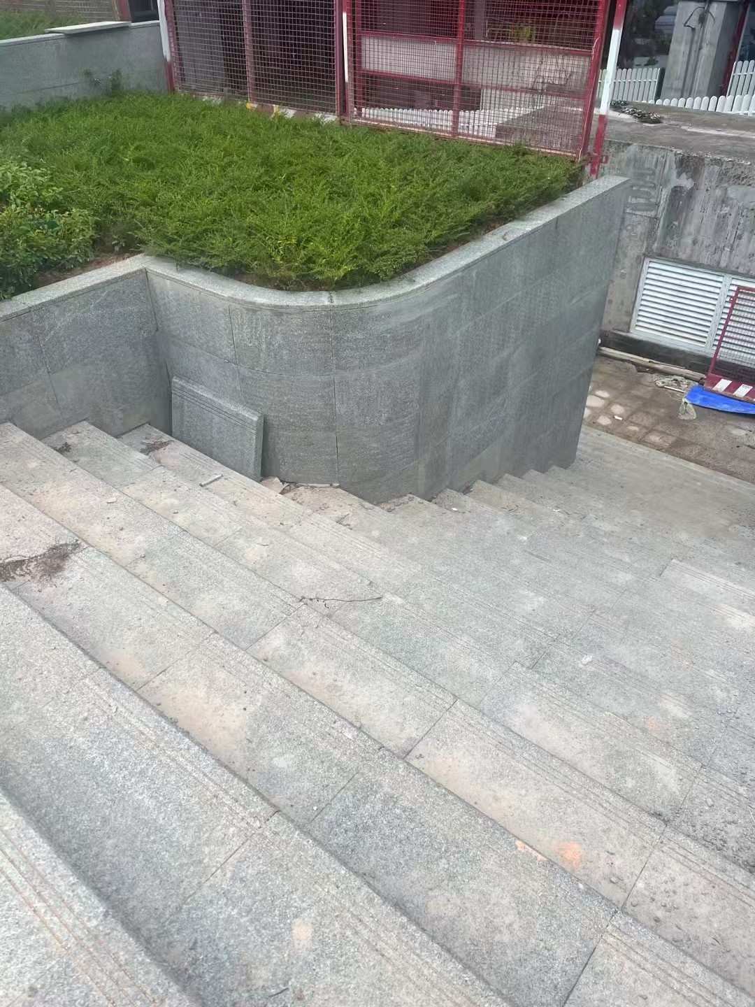 珠海 芝麻黑火烧面铺装案例
