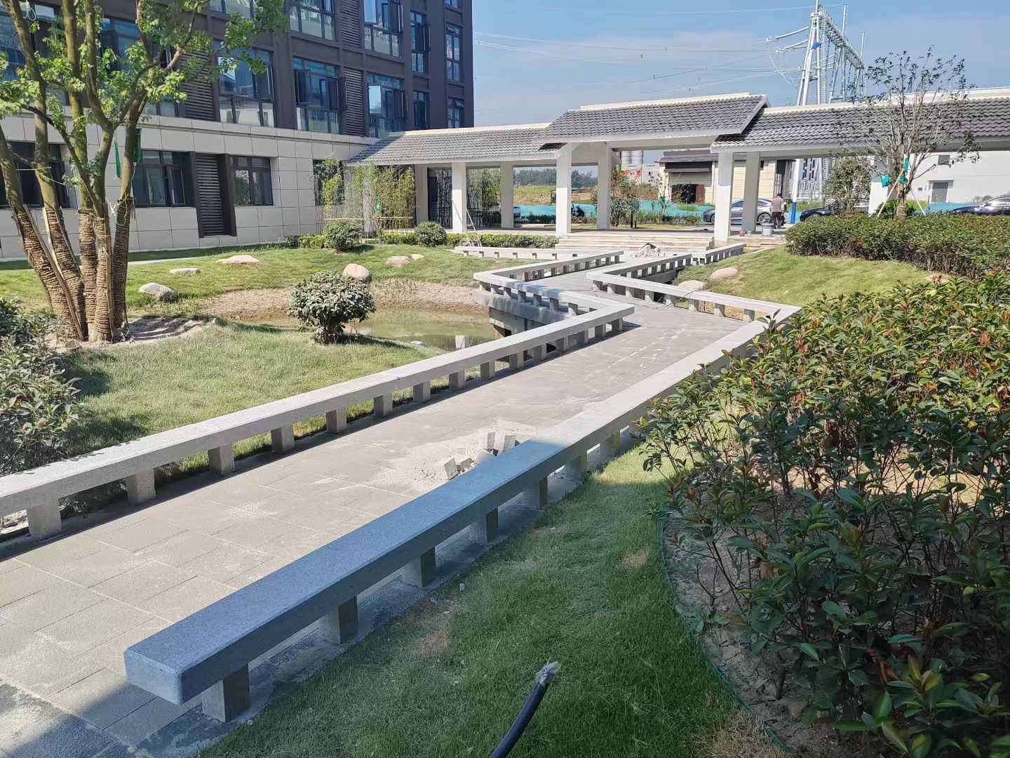 珠海 芝麻灰小区坐凳&栏杆安装效果