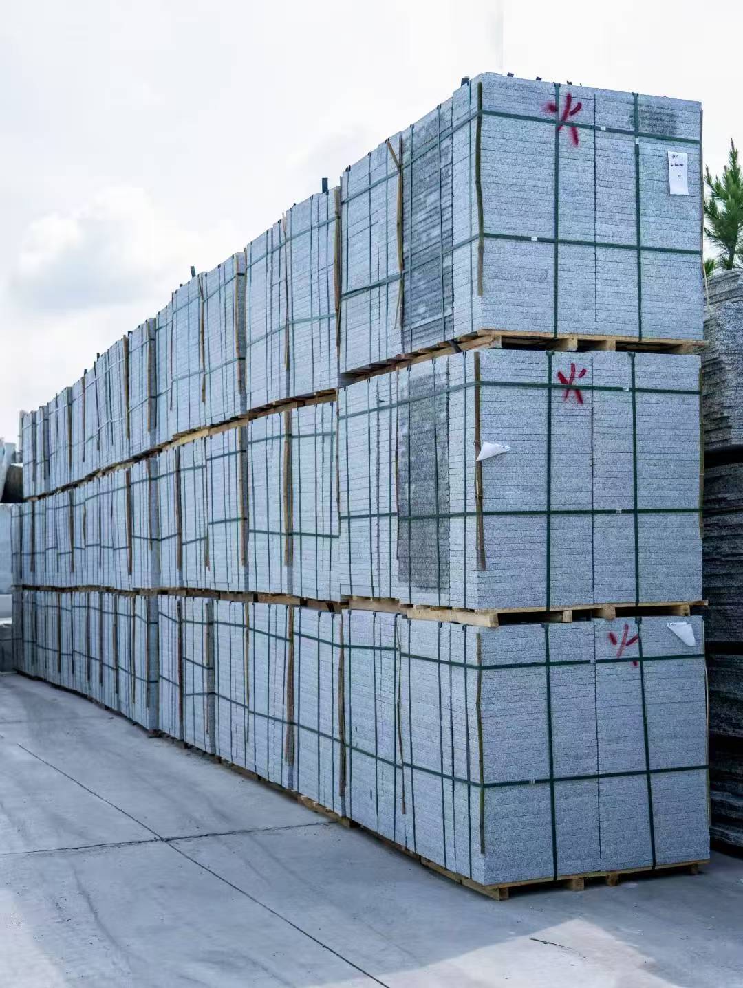 珠海 芙蓉白3公分火烧地铺成品300*600