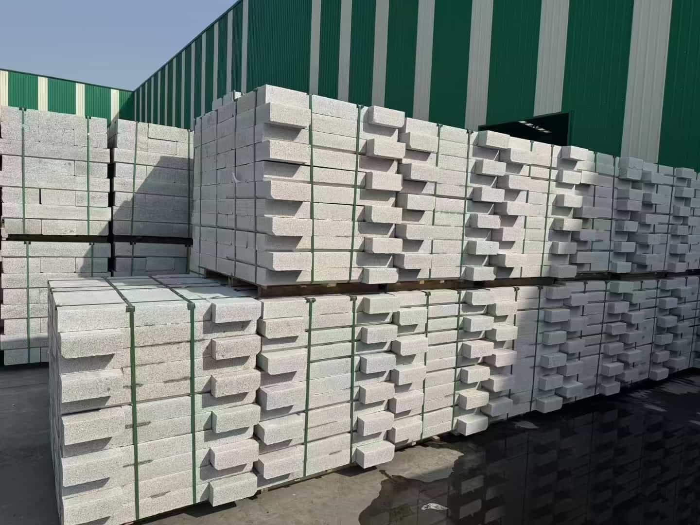 珠海芝麻白路沿石