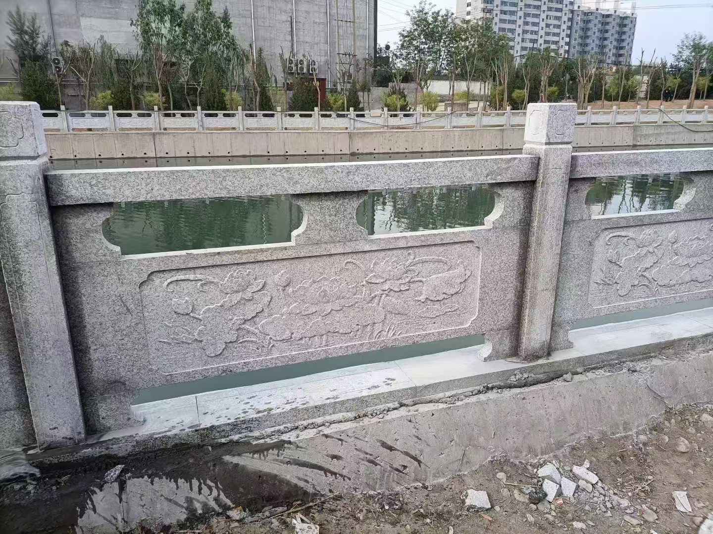 珠海 芙蓉白大花桥梁、河道，石材栏杆、围栏、护栏